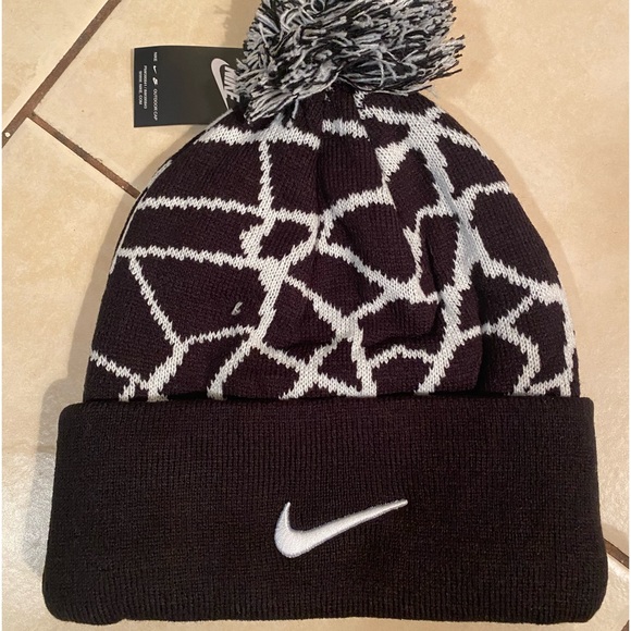 Nike Winter Hat Unisex - Picture 1 of 2